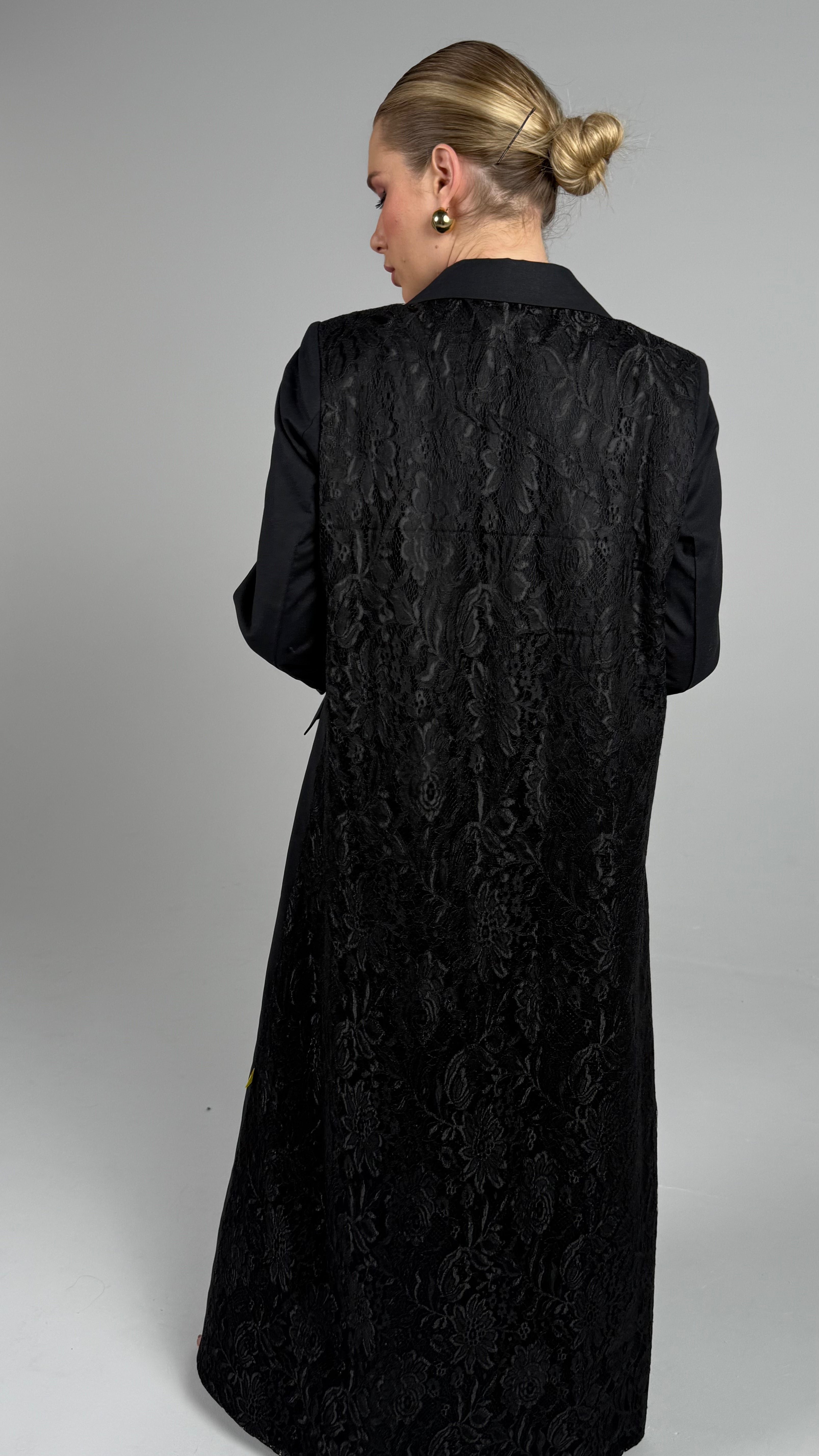 Talk To My Back Blazer- Black Dantiel