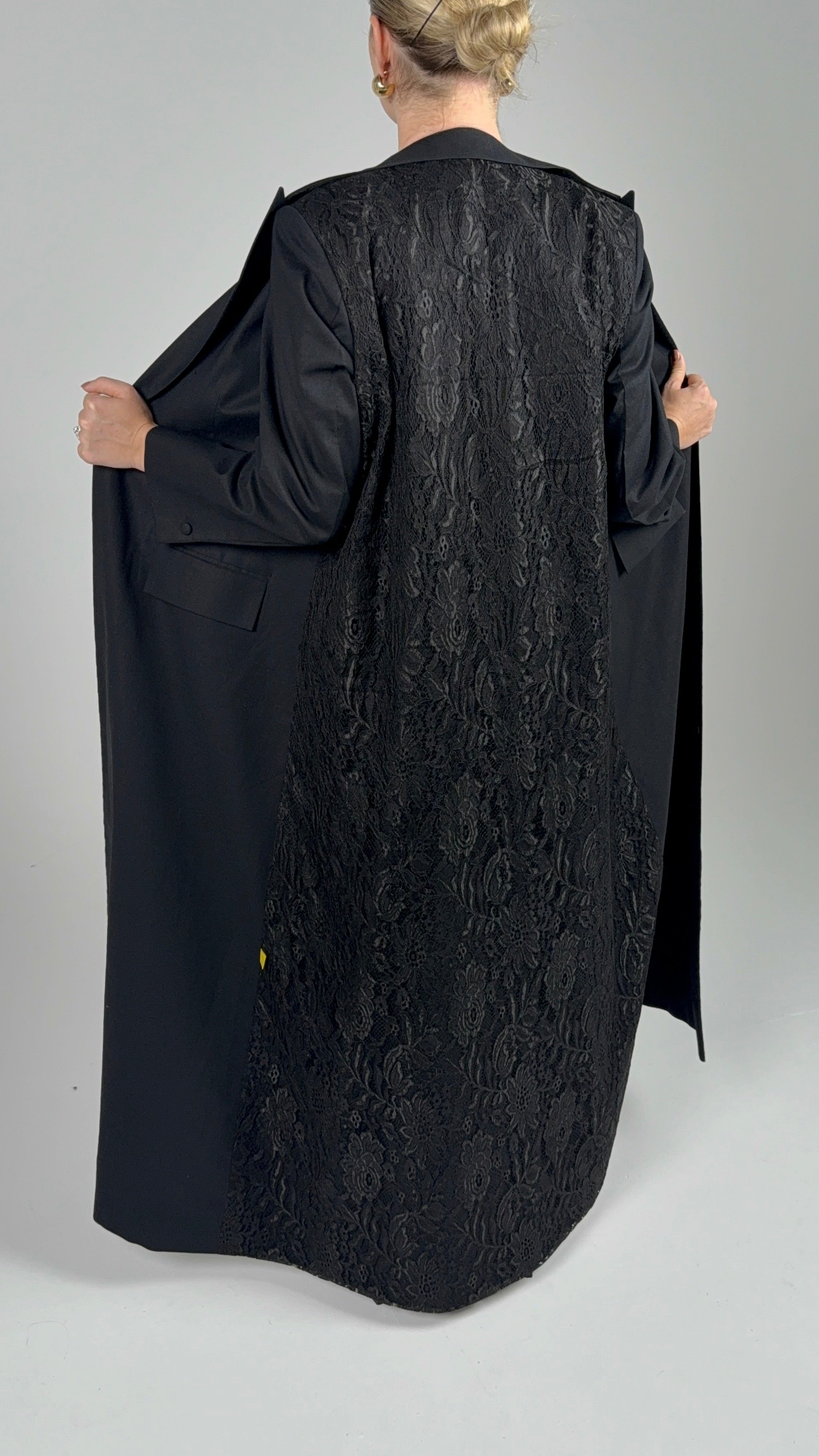 Talk To My Back Blazer- Black Dantiel