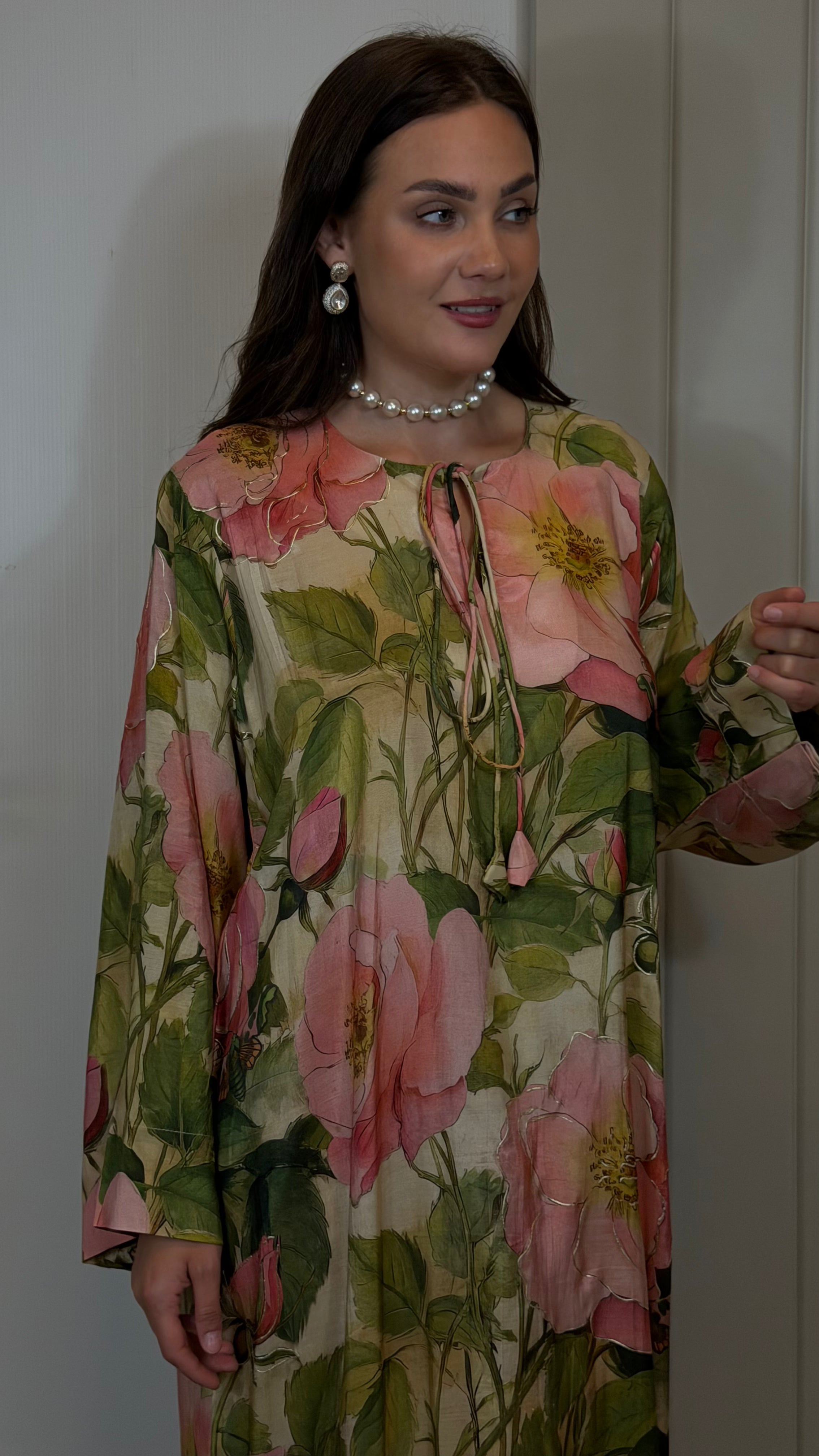 Jalabiya- Butterfly Garden