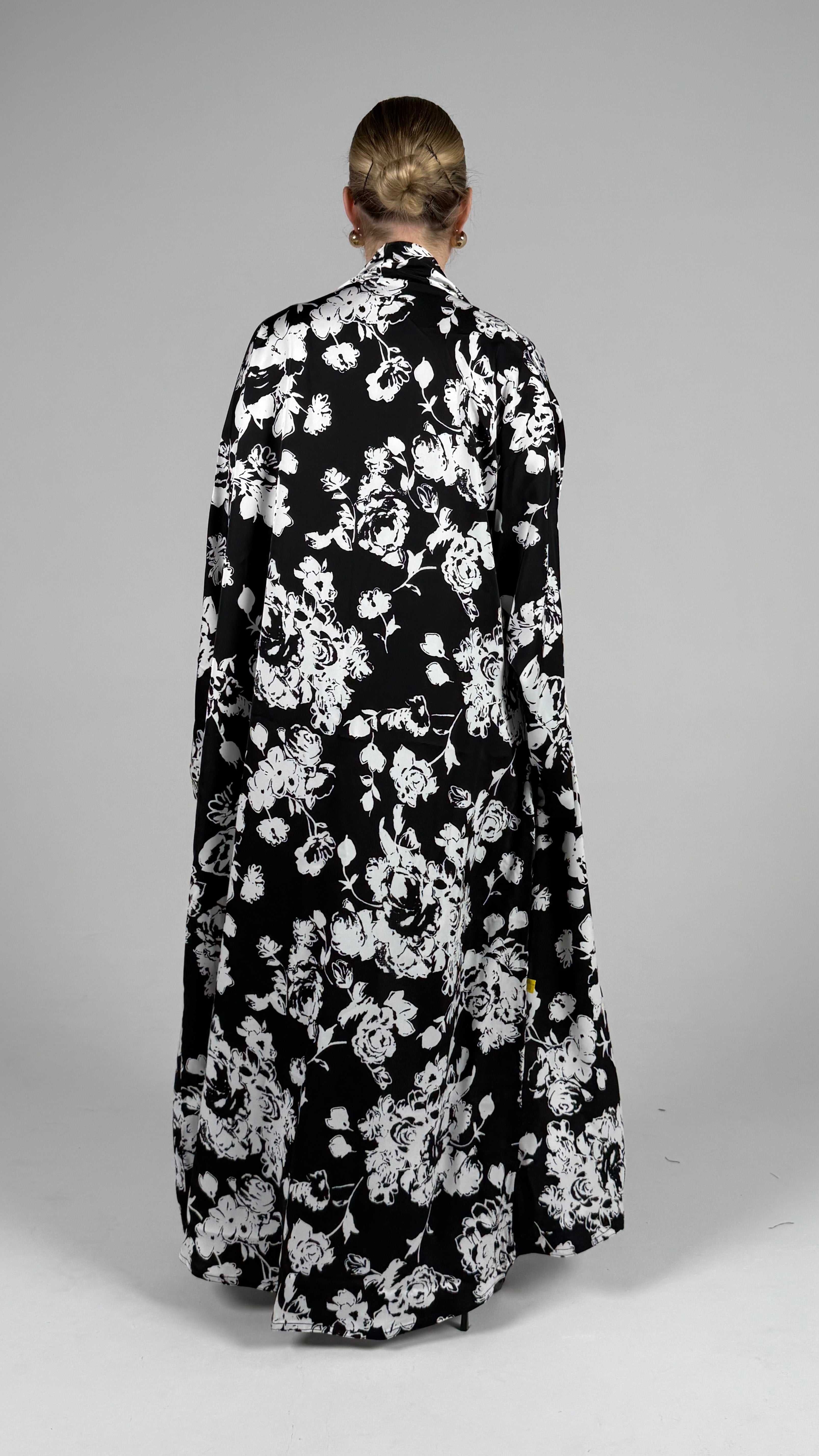 Pocket Abaya-Black Rose