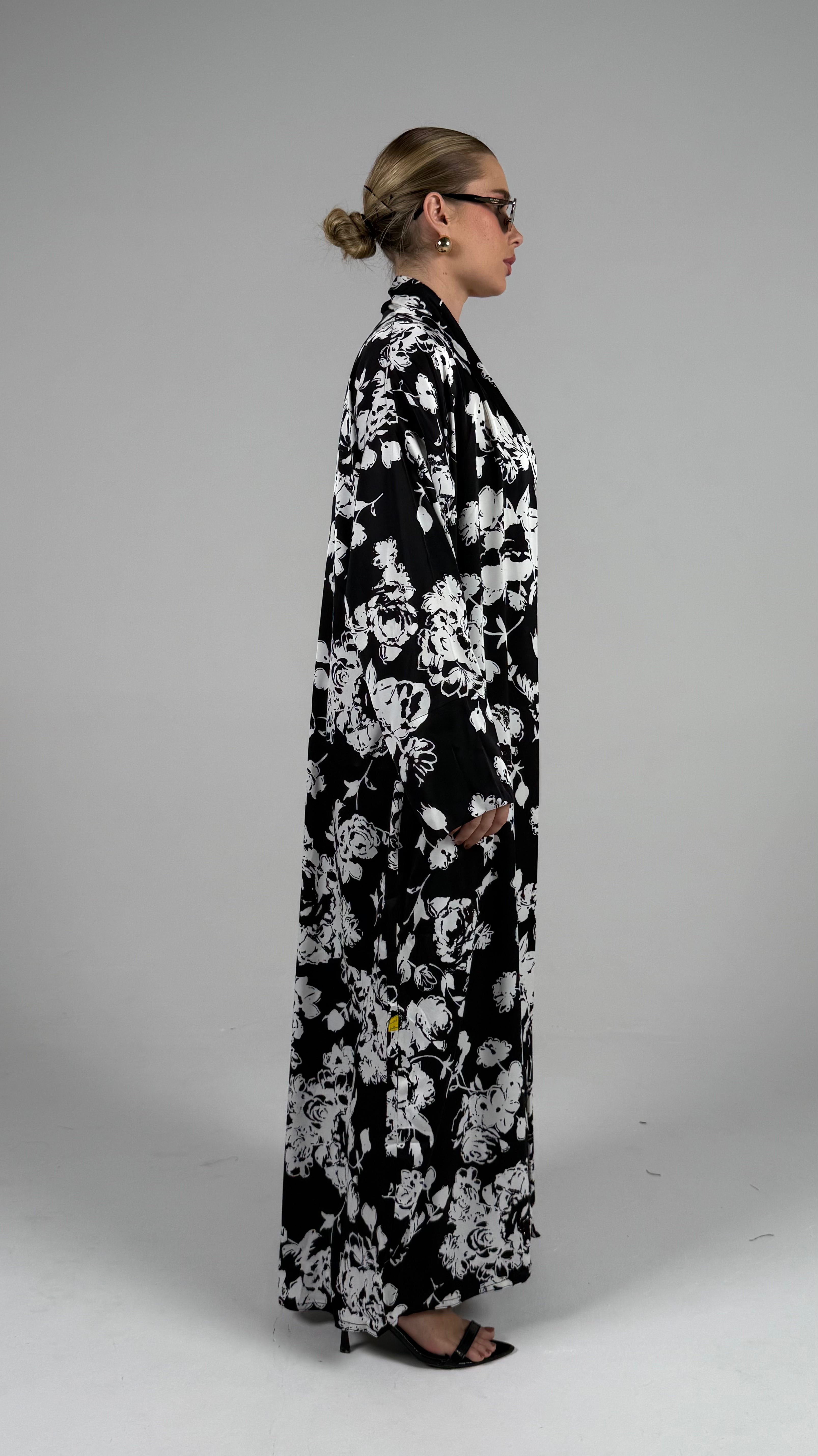 Pocket Abaya-Black Rose