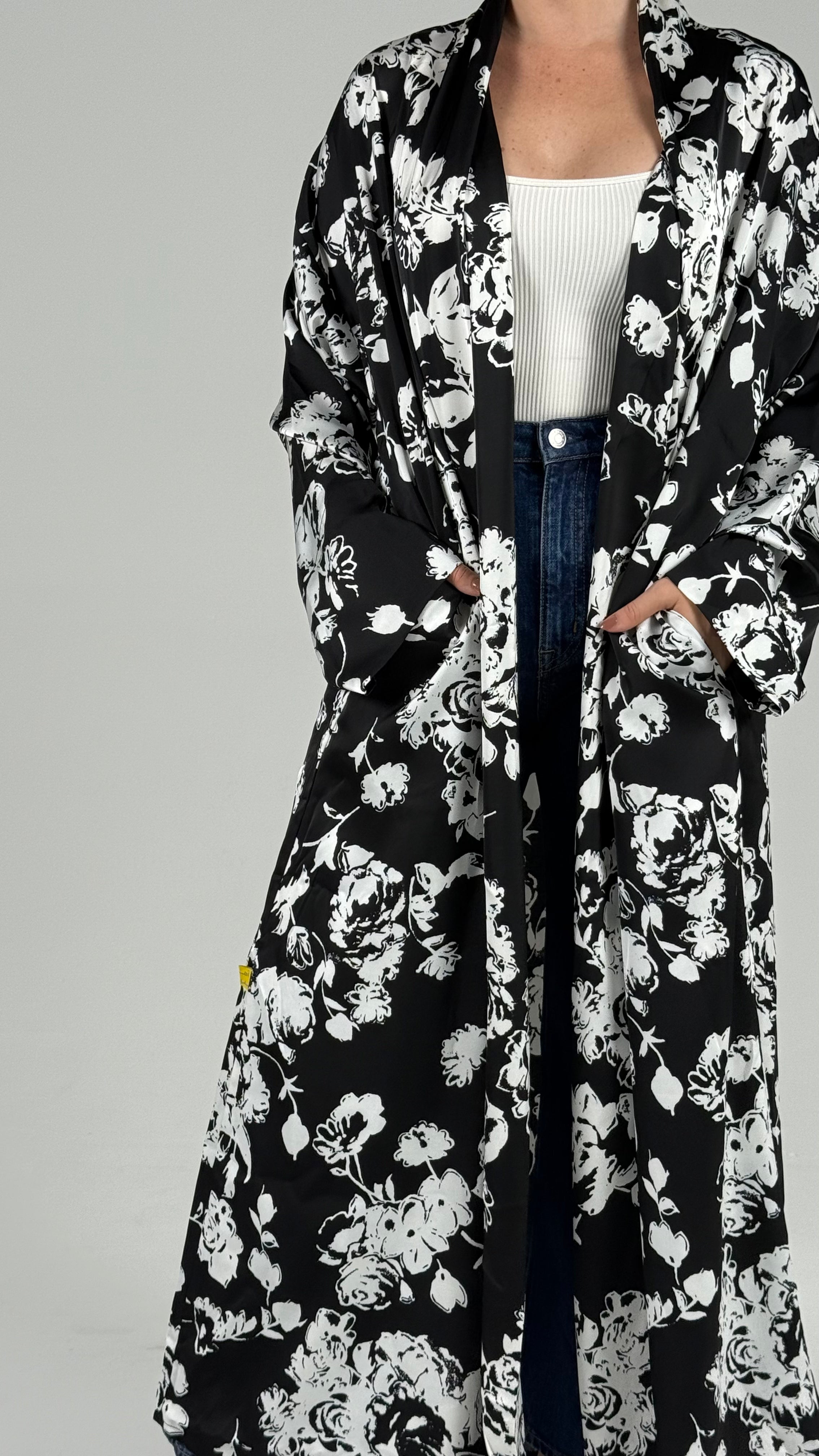 Pocket Abaya-Black Rose