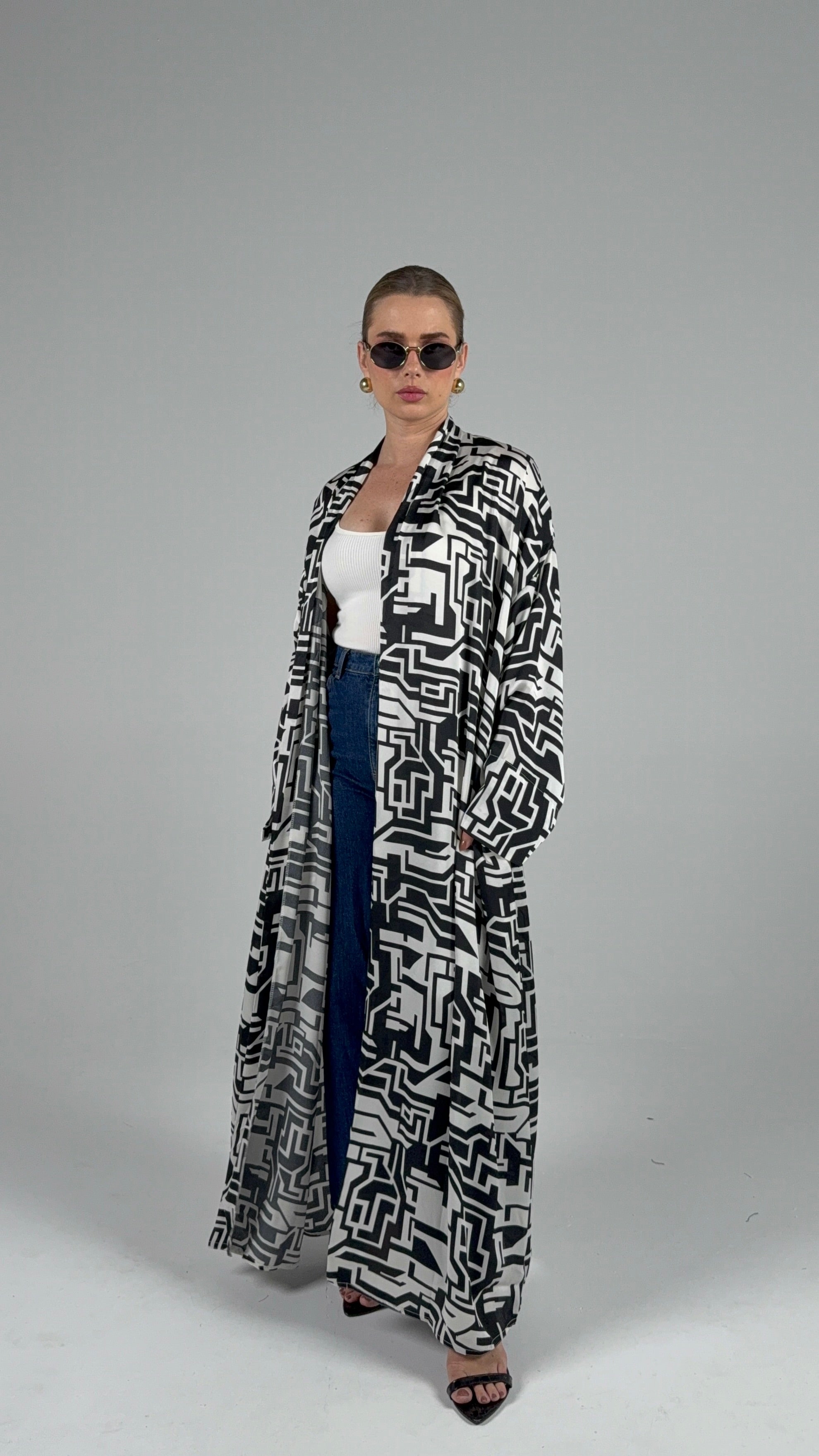 Pocket Abaya-Geometry