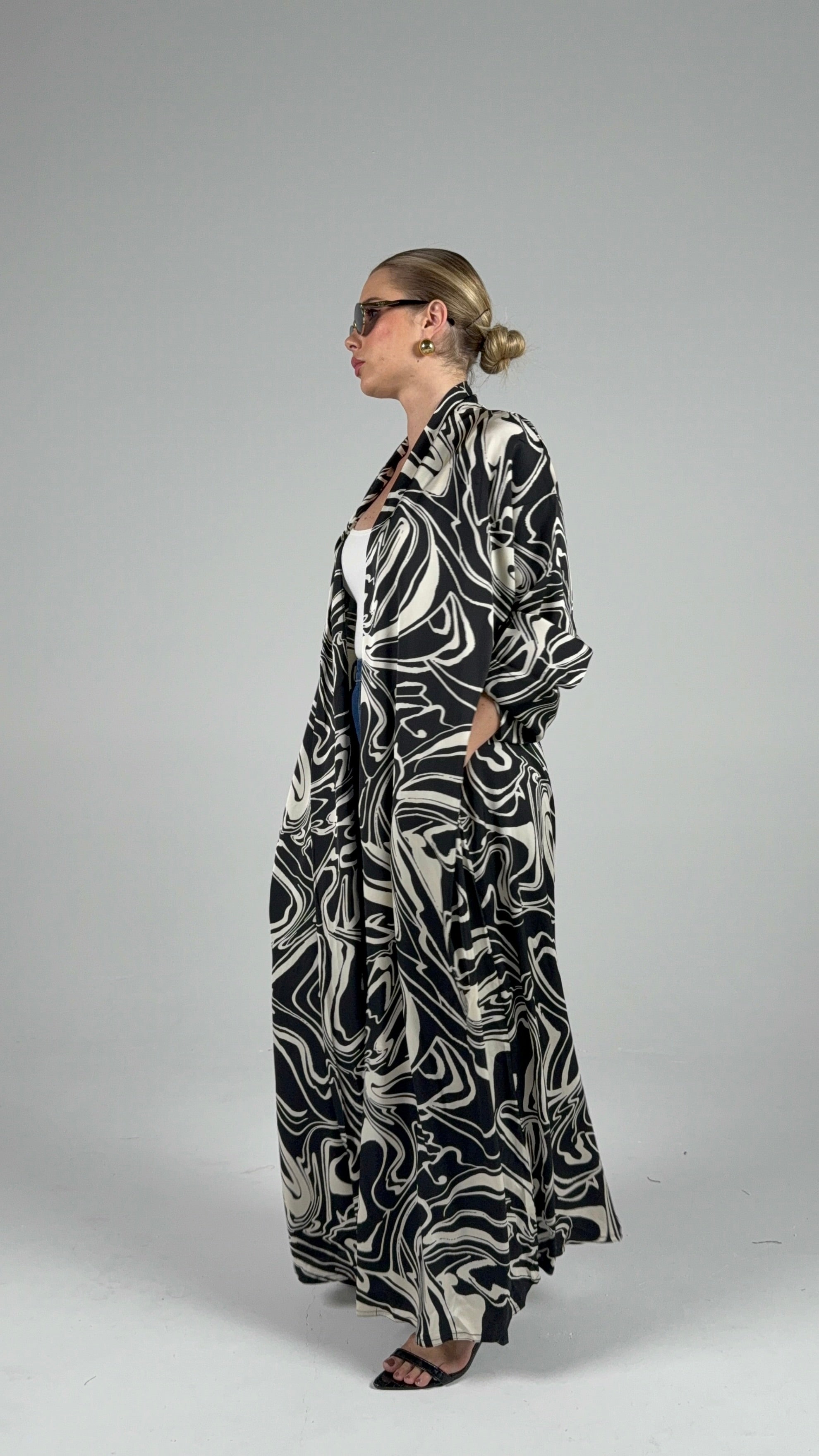 Pocket Abaya-Swirl