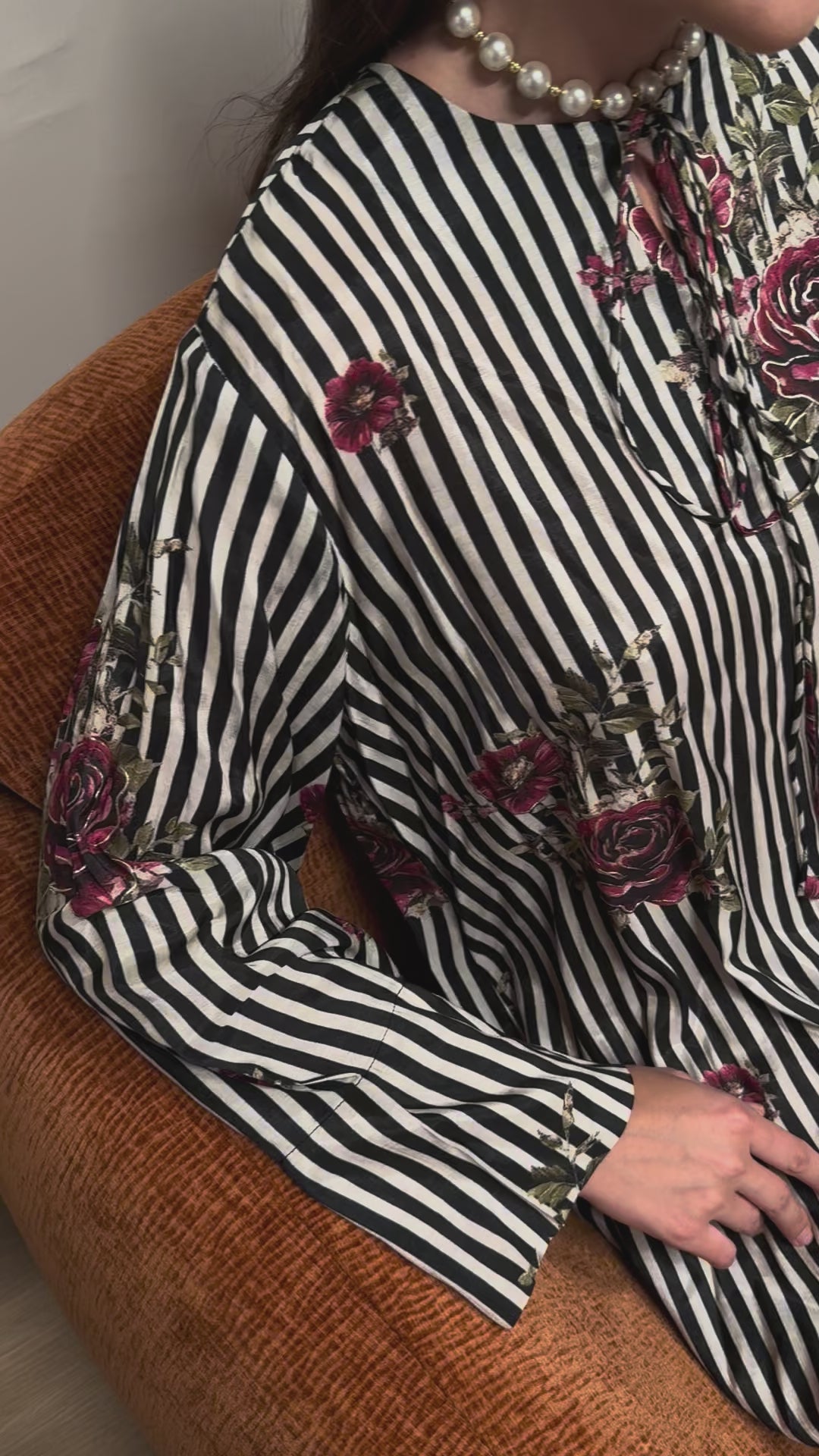 Jalabiya- Floral Strips