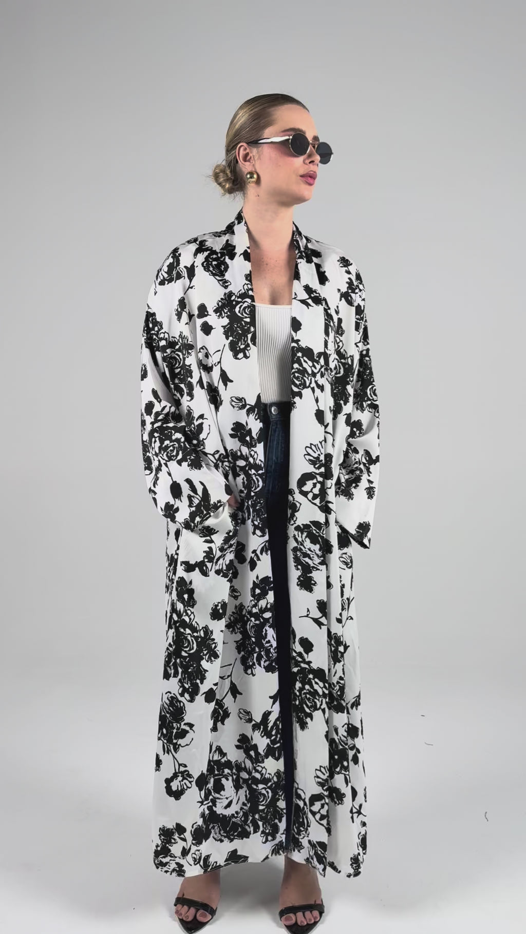 Pocket Abaya-White Rose