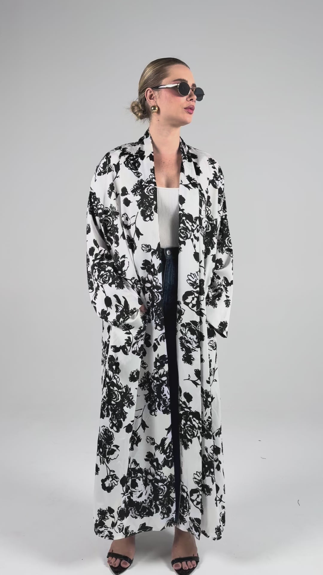 Pocket Abaya-White Rose