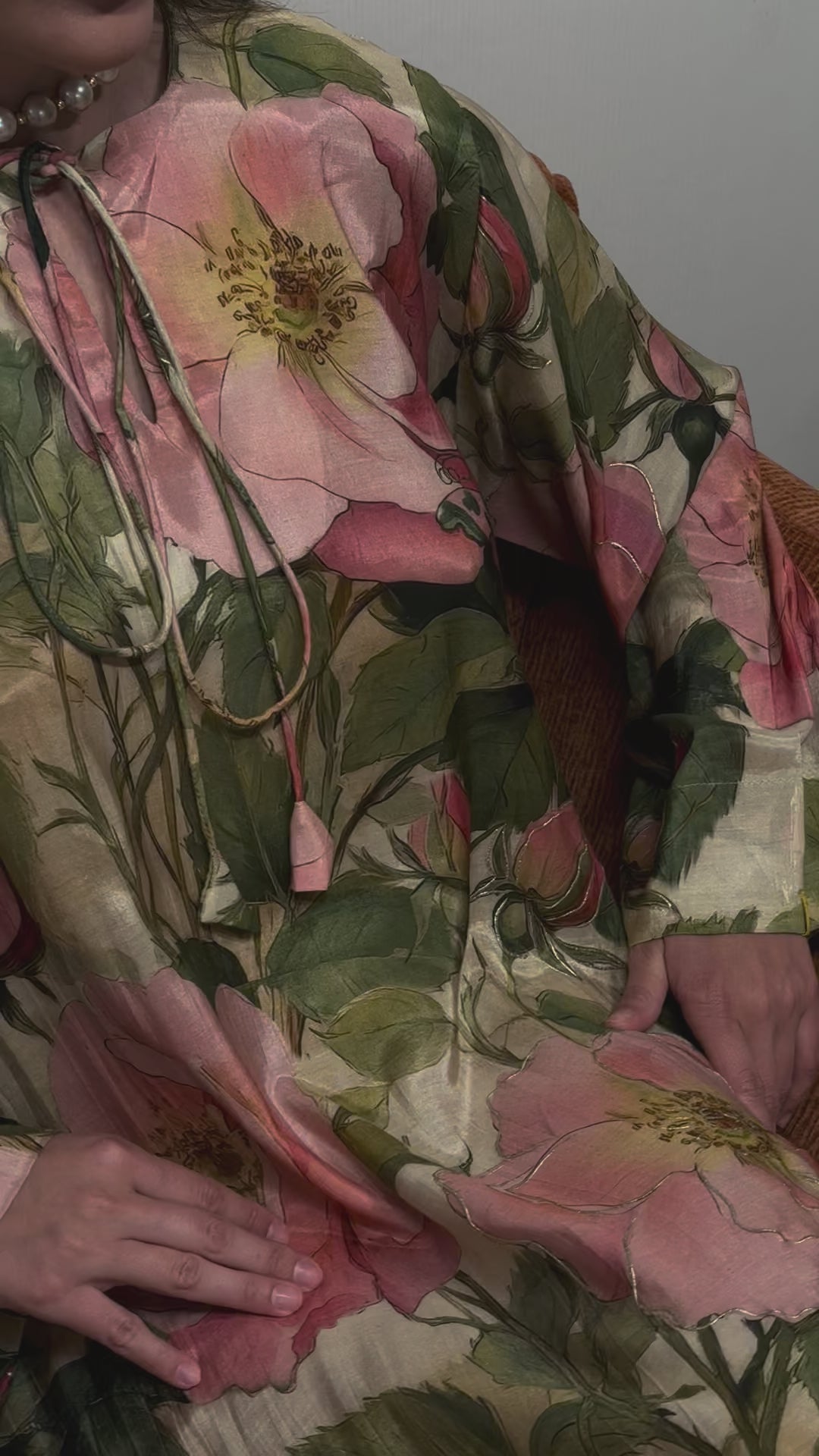 Jalabiya- Butterfly Garden